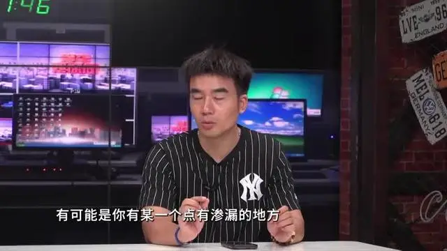 發(fā)動(dòng)機(jī)冷卻液減少報(bào)警燈亮怎么辦？